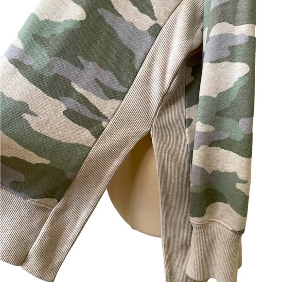 Aerie Women’s Active Sweatshirt Size Large Green and Cream in Color - Picture 4 of 6